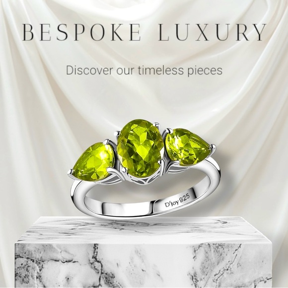 Sterling Silver and Peridot Green Gemstone Ring - Picture 2 of 14